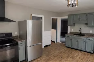 27 Elm St, Spencer, MA 01562 - Photo 4