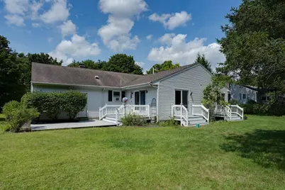 15 Burbank Ln, Lancaster, MA 01523 - Photo 4