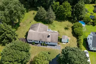 15 Burbank Ln, Lancaster, MA 01523 - Photo 2