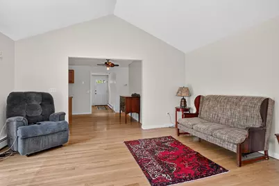 15 Burbank Ln, Lancaster, MA 01523 - Photo 12