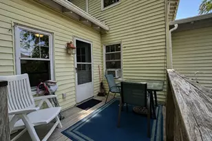 20 Lee Hill Rd, Boston, MA 02131 - Photo 6