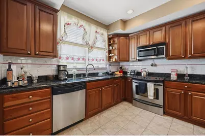 140 Commonwealth Ave #23, North Attleboro, MA 02776 - Photo 8