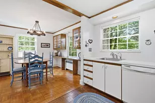 1374 Plumtree Rd, Springfield, MA 01119 - Photo 8