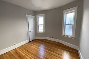 22 Melbourne St, Boston, MA 02121 - Photo 10
