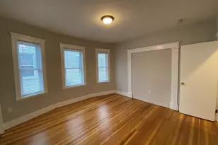 22 Melbourne St, Boston, MA 02121 - Photo 6