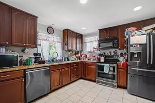 24 Foley St, Attleboro, MA 02703 - Photo 2