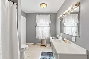 42-44 Pine St, Northbridge, MA 01588 - Photo 14
