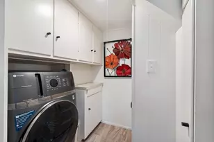 2 Grove St, Methuen, MA 01844 - Photo 20