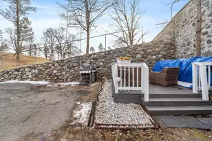 2 Grove St, Methuen, MA 01844 - Photo 32