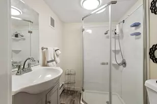 2 Grove St, Methuen, MA 01844 - Photo 18