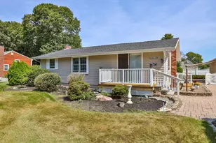 6 Robinhood Rd, Wareham, MA 02571 - Photo 1