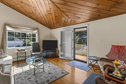 6 Robinhood Rd, Wareham, MA 02571 - Photo 6