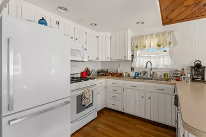 6 Robinhood Rd, Wareham, MA 02571 - Photo 14