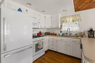 6 Robinhood Rd, Wareham, MA 02571 - Photo 14