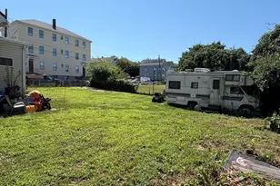 15 Allen St, Fall River, MA 02724 - Photo 10