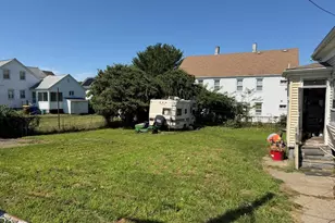 15 Allen St, Fall River, MA 02724 - Photo 8