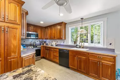 43 Brockton Ave, Haverhill, MA 01830 - Photo 6