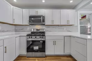 197 Oakland Ave, Methuen, MA 01844 - Photo 18