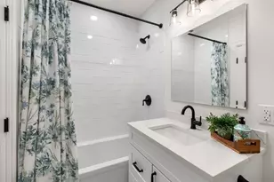 16 Franklin St, Salem, MA 01970 - Photo 14