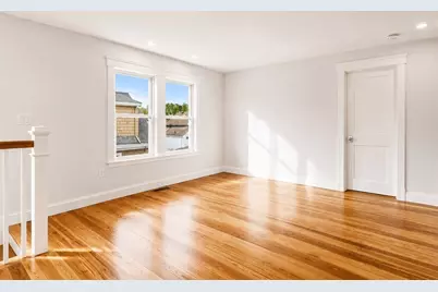 35 Farragut Ave #35, Medford, MA 02155 - Photo 16