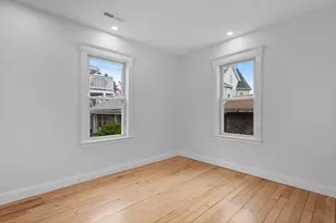 35 Farragut Ave, Medford, MA 02155 - Photo 12
