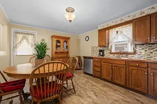 69 Thomas St, Woonsocket, RI 02895 - Photo 8