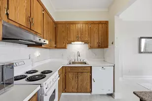 140 Chestnut St, Springfield, MA 01103 - Photo 6