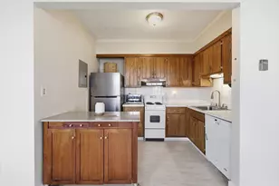 140 Chestnut St, Springfield, MA 01103 - Photo 4