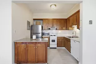 140 Chestnut St, Springfield, MA 01103 - Photo 4
