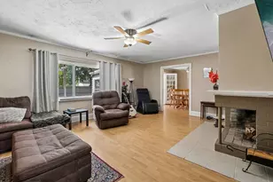 114 Rich St, Gardner, MA 01440 - Photo 8