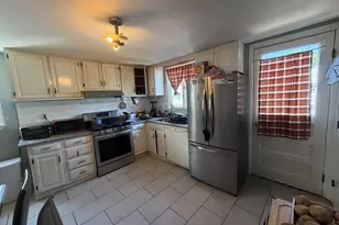 12 Appleton St, Malden, MA 02148 - Photo 1