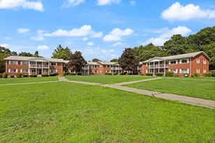 5 Bayberry Dr, Sharon, MA 02067 - Photo 2