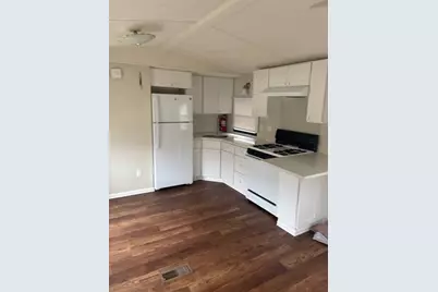557 Southwest Cutoff #109, Worcester, MA 01607 - Photo 2