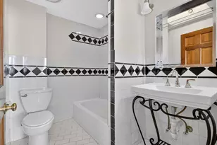 6 Knollin St, Malden, MA 02148 - Photo 14