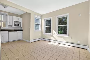 6 Knollin St, Malden, MA 02148 - Photo 8