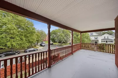 26 Washington Ave, Holyoke, MA 01040 - Photo 26
