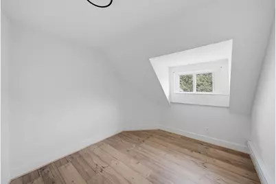 26 Washington Ave, Holyoke, MA 01040 - Photo 14