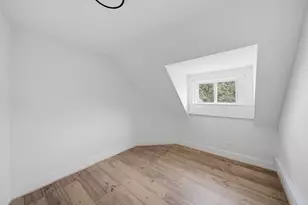 26 Washington Ave, Holyoke, MA 01040 - Photo 14
