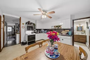 26 Washington Ave, Holyoke, MA 01040 - Photo 20