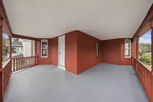 26 Washington Ave, Holyoke, MA 01040 - Photo 30