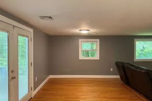 62 Piehl Ave, Worcester, MA 01606 - Photo 8