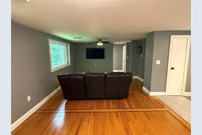 62 Piehl Ave, Worcester, MA 01606 - Photo 10