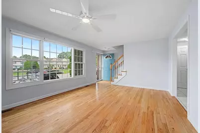 10 Fuller Ave #15, Attleboro, MA 02703 - Photo 4