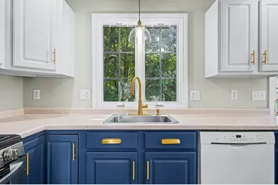 10 Fuller Ave #15, Attleboro, MA 02703 - Photo 8