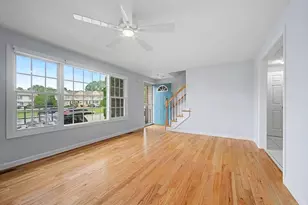 10 Fuller Ave, Attleboro, MA 02703 - Photo 4