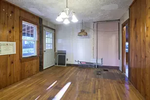 25 Stoneham Rd, Worcester, MA 01604 - Photo 10