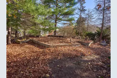 25 Stoneham Rd, Worcester, MA 01604 - Photo 22
