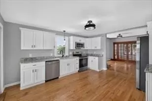 1496 Riverside Ave, Somerset, MA 02726 - Photo 12