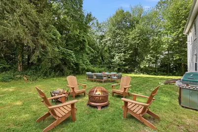 169 Quinapoxet St, Holden, MA 01522 - Photo 4