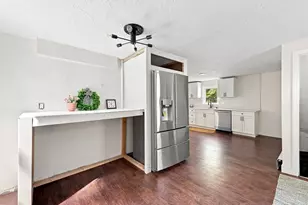 169 Quinapoxet St, Holden, MA 01522 - Photo 6
